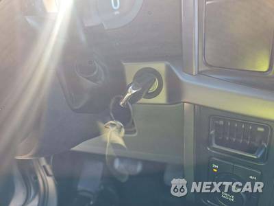 2025 Ford F-150 XLT Crew Cab Short Bed - zdjęcie 8 z 25 - miniatura