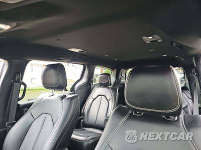 2025 Chrysler Pacifica Select 121.6" WB - zdjęcie 11 z 24 - miniatura
