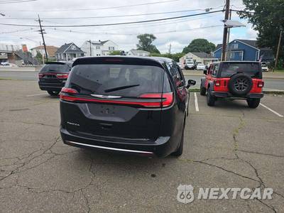 2025 Chrysler Pacifica Select 121.6" WB - zdjęcie 3 z 24 - miniatura
