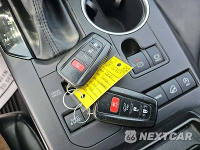 2021 Toyota Highlander XLE - zdjęcie 8 z 26 - miniatura