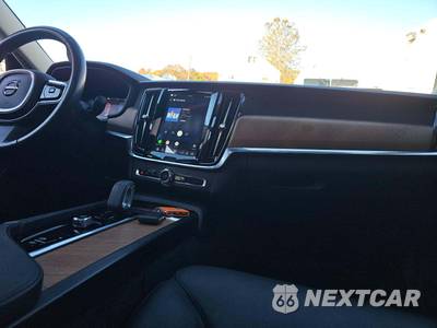 2022 Volvo S90 B6 Momentum - zdjęcie 19 z 27 - miniatura