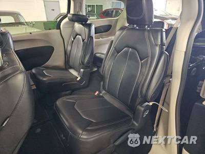 2024 Chrysler Pacifica Touring L 121.6" WB - zdjęcie 13 z 28 - miniatura