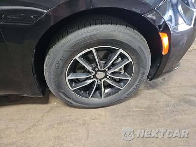 2024 Chrysler Pacifica Touring L 121.6" WB - zdjęcie 25 z 28 - miniatura