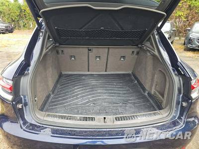 2020 Porsche Macan - zdjęcie 14 z 26 - miniatura