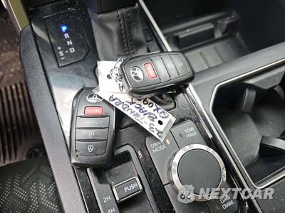 2023 Toyota Tundra SR5 Crew Cab Short Bed - zdjęcie 8 z 25 - miniatura