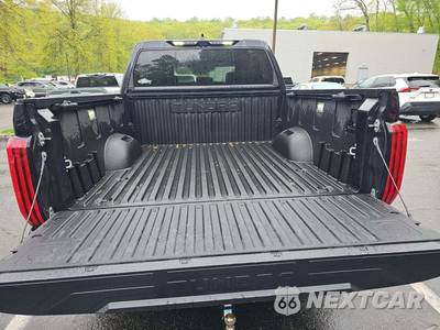 2023 Toyota Tundra SR5 Crew Cab Short Bed - zdjęcie 14 z 25 - miniatura