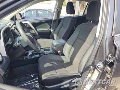 2018 Toyota RAV4 LE - zdjęcie 6 z 28 - miniatura