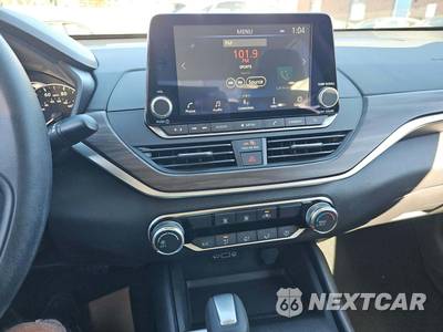 2025 Nissan Altima SV - zdjęcie 10 z 25 - miniatura