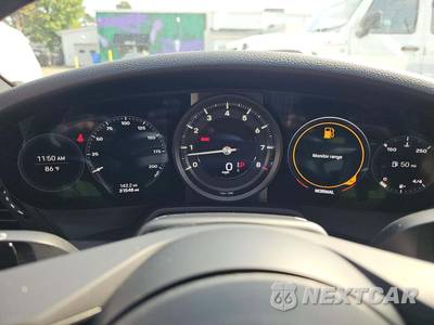 2020 Porsche 911 Carrera - zdjęcie 9 z 23 - miniatura