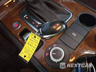 2012 Volkswagen Touareg TDI Executive - zdjęcie 8 z 22 - miniatura