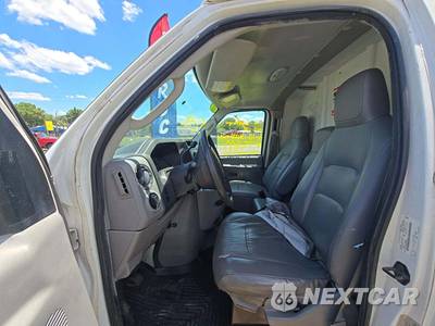 2011 Ford Super Duty E-450 Cutaway DRW - zdjęcie 6 z 27 - miniatura