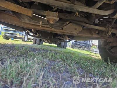 2011 Ford Super Duty E-450 Cutaway DRW - zdjęcie 17 z 27 - miniatura