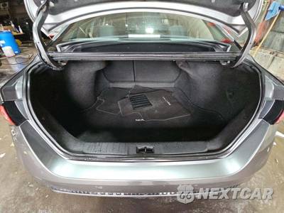 2025 Nissan Sentra SV - zdjęcie 14 z 21 - miniatura