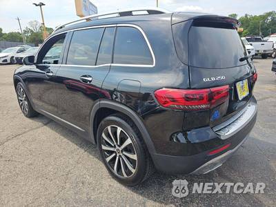 2023 Mercedes-Benz GLB 250 4MATIC - zdjęcie 2 z 24 - miniatura