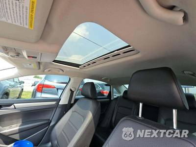 2021 Volkswagen Passat 2.0T SE - zdjęcie 11 z 25 - miniatura