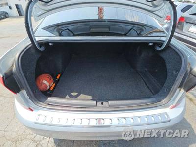 2021 Volkswagen Passat 2.0T SE - zdjęcie 14 z 25 - miniatura