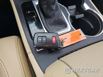 2015 Toyota Highlander Limited Platinum - zdjęcie 8 z 30 - miniatura