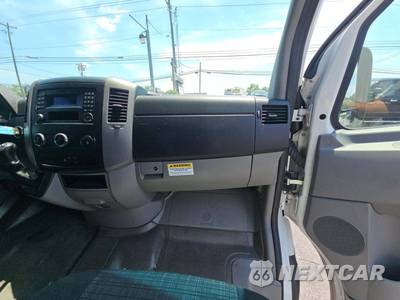 2016 Mercedes-Benz Sprinter 2500 Worker Cargo Van Standard Roof 144.3" WB - zdjęcie 17 z 24 - miniatura