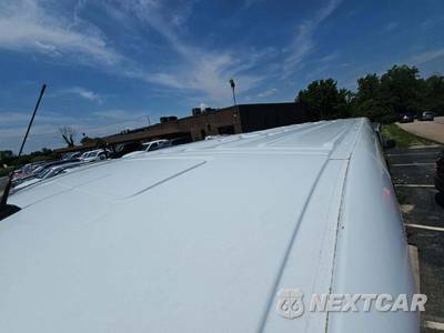 2016 Mercedes-Benz Sprinter 2500 Worker Cargo Van Standard Roof 144.3" WB - zdjęcie 12 z 24 - miniatura