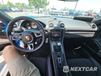 2025 Porsche 718 Boxster GTS 4.0 - zdjęcie 10 z 20 - miniatura
