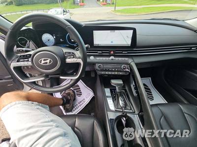 2025 Hyundai Elantra Limited - zdjęcie 10 z 23 - miniatura