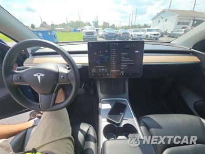 2022 Tesla Model Y Long Range - zdjęcie 9 z 24 - miniatura