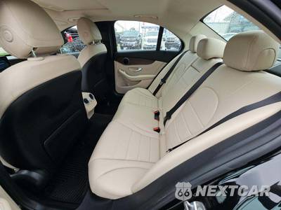 2020 Mercedes-Benz C 300 4MATIC Sedan - zdjęcie 13 z 22 - miniatura