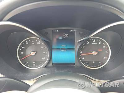 2020 Mercedes-Benz C 300 4MATIC Sedan - zdjęcie 9 z 22 - miniatura