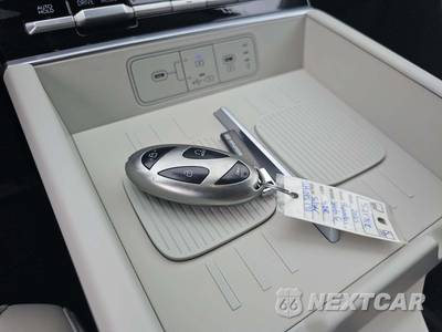 2025 Hyundai Santa Fe SEL - zdjęcie 8 z 23 - miniatura
