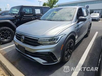 2024 Volkswagen Tiguan SE R-Line Black - zdjęcie 1 z 21 - miniatura