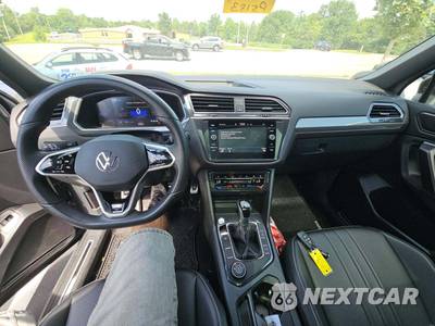 2024 Volkswagen Tiguan SE R-Line Black - zdjęcie 10 z 21 - miniatura