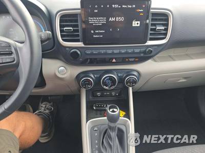 2023 Hyundai Venue Limited - zdjęcie 10 z 21 - miniatura