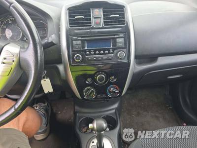 2015 Nissan Versa Note SV - zdjęcie 10 z 29 - miniatura