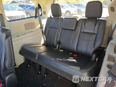 2012 Chrysler Town & Country Touring 121.2" WB - zdjęcie 14 z 44 - miniatura