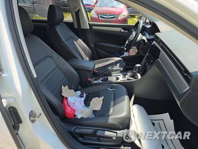 2020 Volkswagen Passat 2.0T SE - zdjęcie 15 z 34 - miniatura