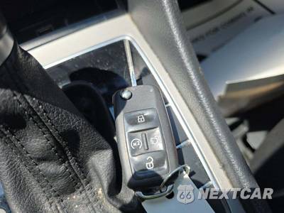 2020 Volkswagen Passat 2.0T SE - zdjęcie 5 z 34 - miniatura