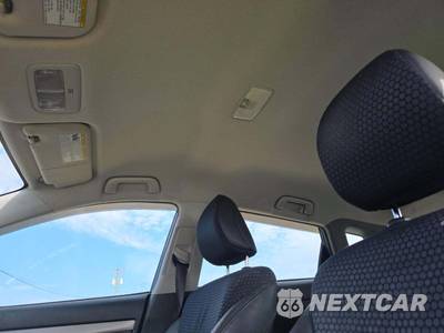2009 Pontiac Vibe GT 1SA - zdjęcie 11 z 35 - miniatura