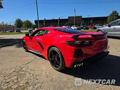 2022 Chevrolet Corvette Stingray Coupe 3LT - zdjęcie 2 z 19 - miniatura