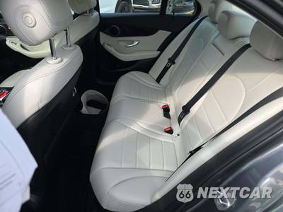2017 Mercedes-Benz C 300 4MATIC Sedan - zdjęcie 13 z 25 - miniatura