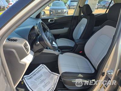 2023 Hyundai Venue SEL - zdjęcie 3 z 19 - miniatura