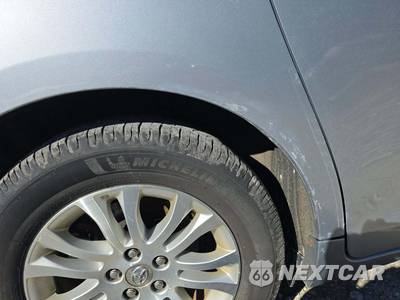 2014 Toyota Sienna XLE 8-Passenger 119.3" WB - zdjęcie 24 z 27 - miniatura