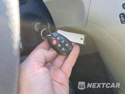 2014 Toyota Sienna XLE 8-Passenger 119.3" WB - zdjęcie 8 z 27 - miniatura