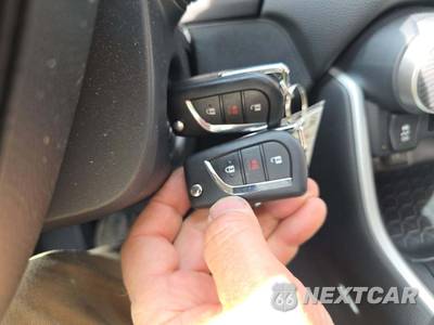2024 Toyota RAV4 LE - zdjęcie 5 z 18 - miniatura