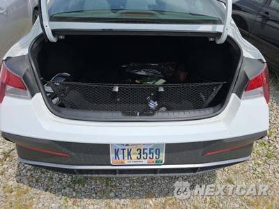 2025 Hyundai Elantra SEL Sport - zdjęcie 14 z 32 - miniatura
