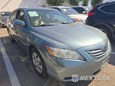 2009 Toyota Camry LE - zdjęcie 4 z 24 - miniatura