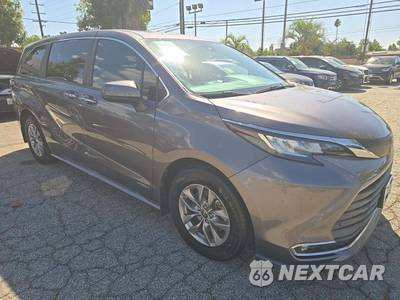 2021 Toyota Sienna XLE 7-Passenger 120.5" WB - zdjęcie 4 z 29 - miniatura