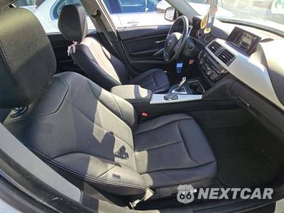 2018 BMW 3 Series Sedan 320i xDrive - zdjęcie 18 z 29 - miniatura