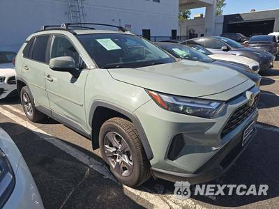 2022 Toyota RAV4 XLE - zdjęcie 4 z 26 - miniatura