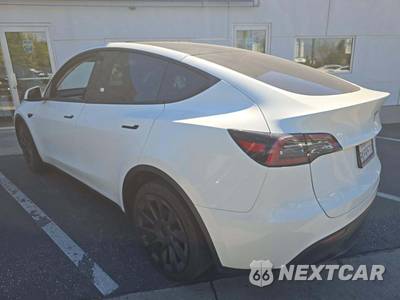 2023 Tesla Model Y Long Range - zdjęcie 2 z 24 - miniatura