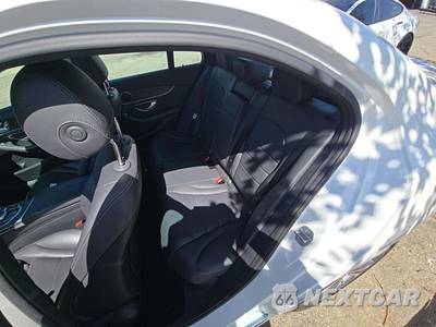 2021 Mercedes-Benz C 300 Sedan - zdjęcie 13 z 26 - miniatura